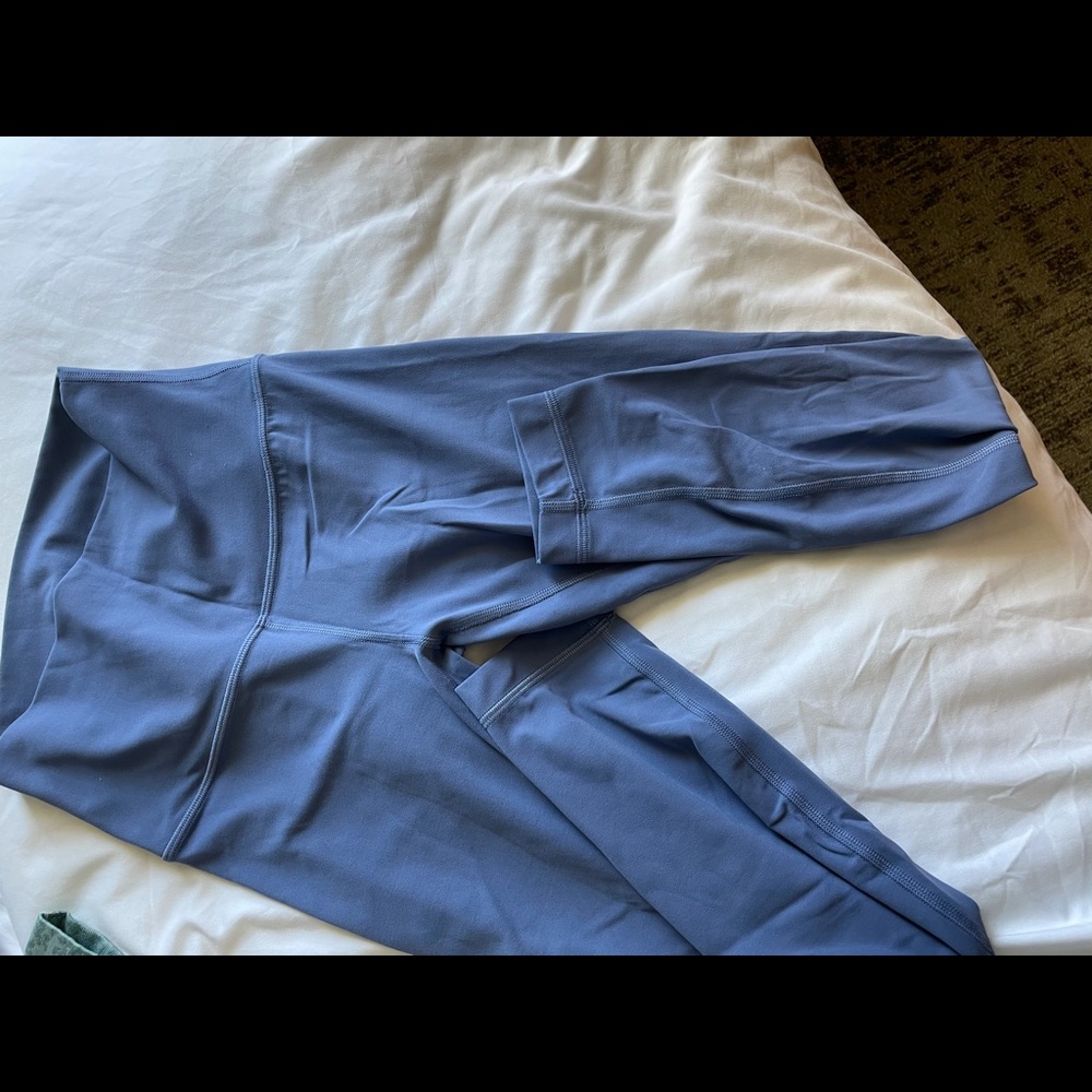 lululemon tank align pant25 - Picture 3 of 4